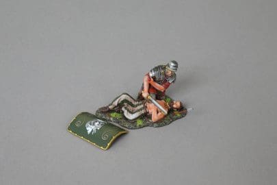 ROM116C Injured Legionnaire (19th green shield)