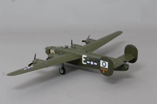 WOW142 B-24 Liberator 'Leo' Version