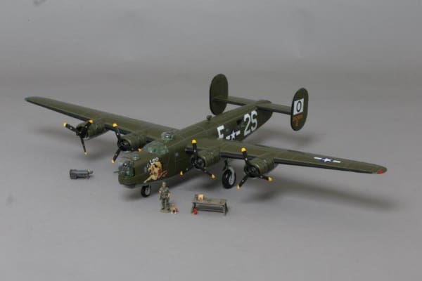 WOW142 B-24 Liberator 'Leo' Version