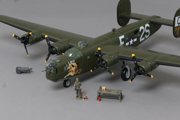 WOW142 B-24 Liberator 'Leo' Version