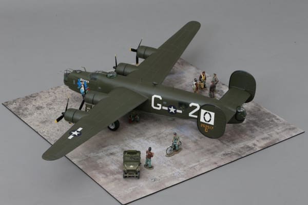 WOW267 B-24 Liberator 'Pisces'