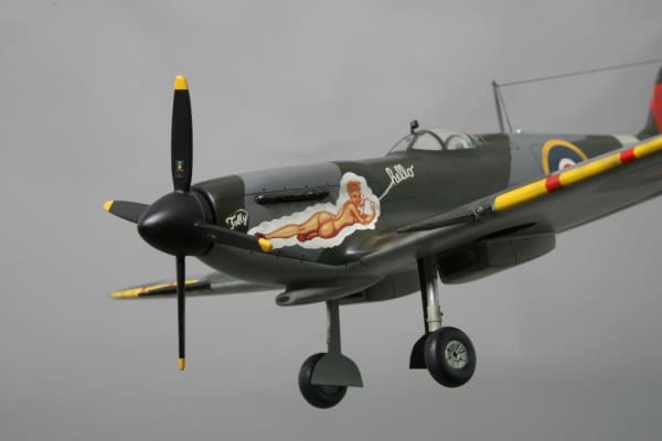 WOW078 Spitfire Mk9 (Hello Tolly)