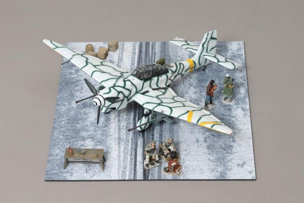 WOW177 Rudel's Junkers Ju-87 Winter Stuka