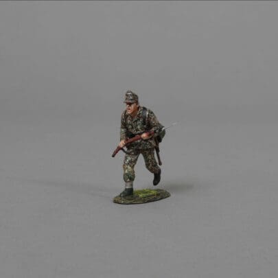 SS154B Charging SS Soldier