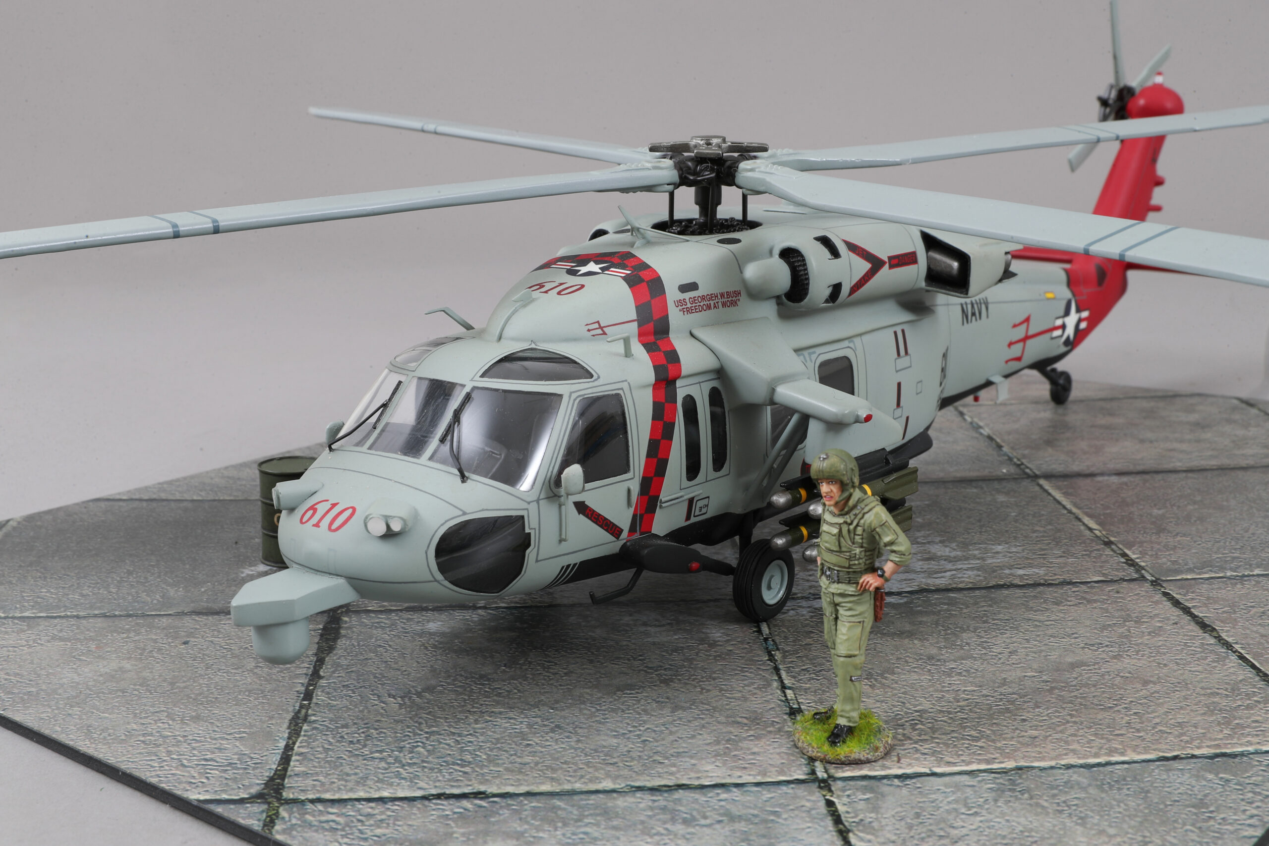 WOW670 MH60 Seahawk 'Tridents'