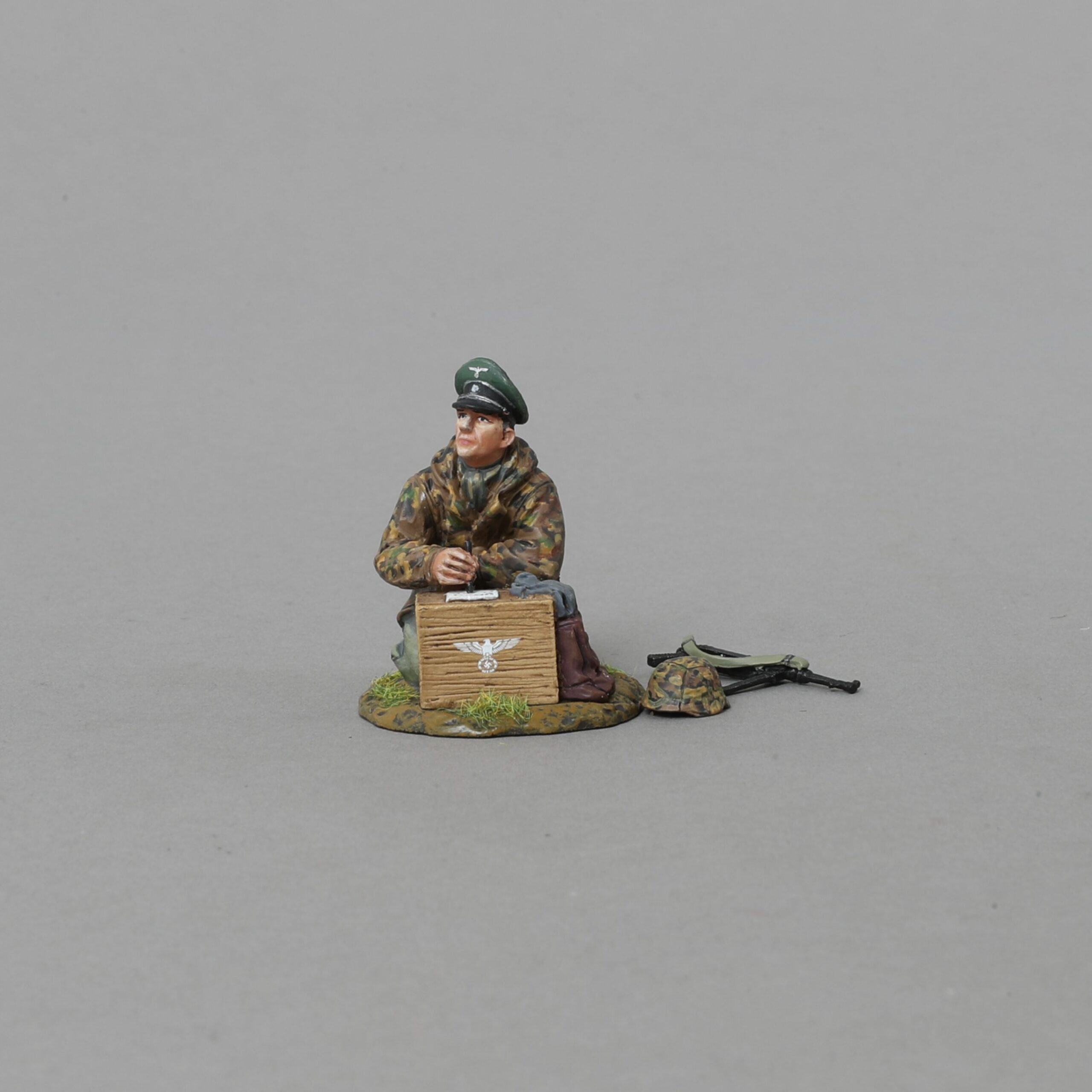 SS174 SS Artillery Crew Officer
