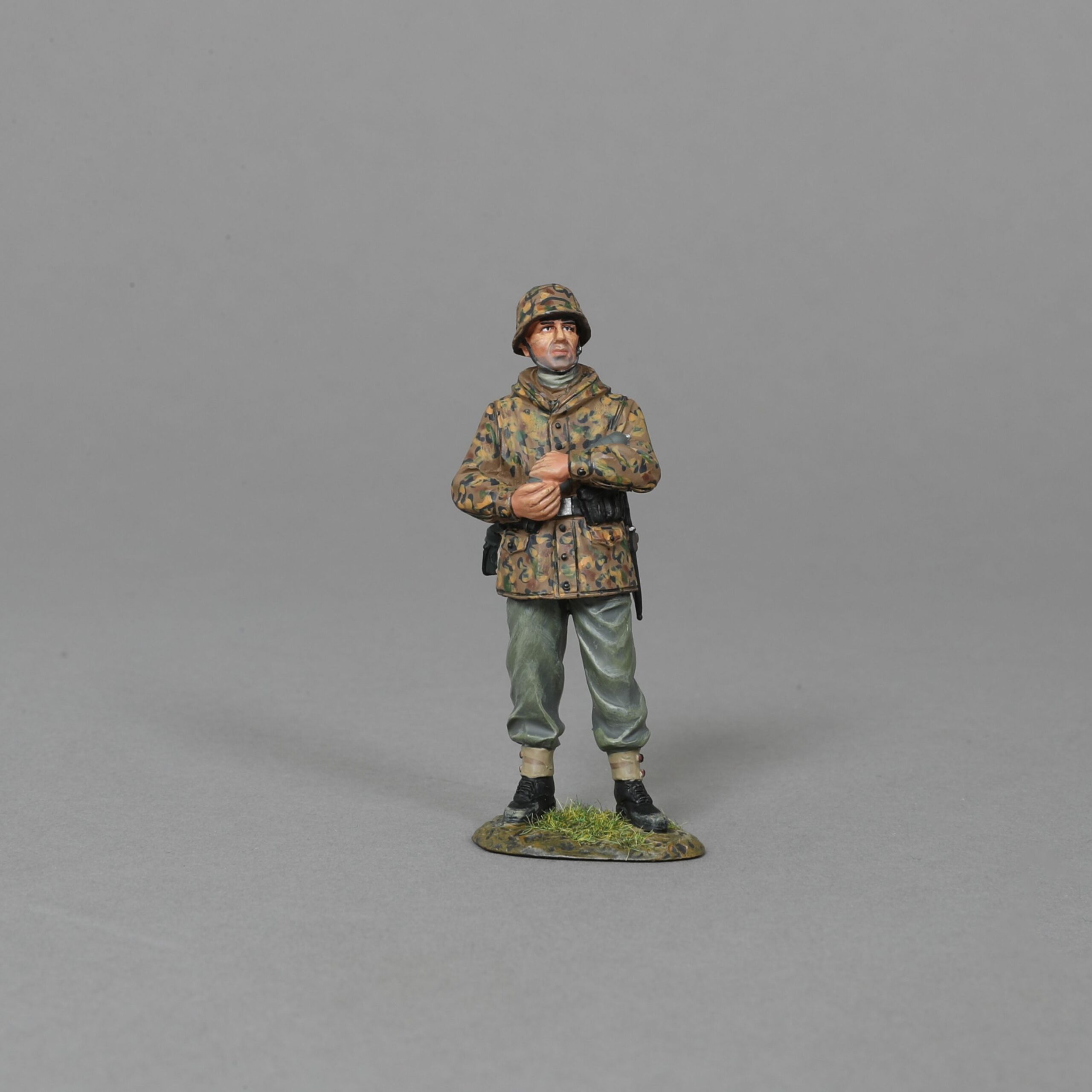 SS177B Gun Crew with Shell #2