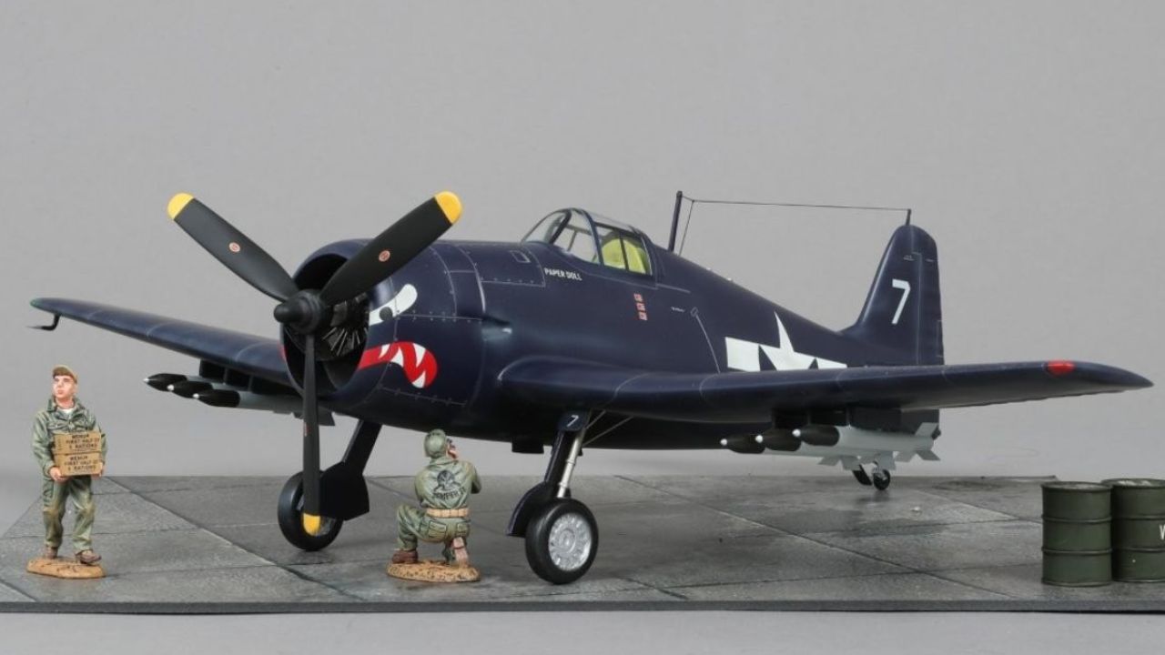 WOW703 Grumman F6F-5 "Paper Doll"