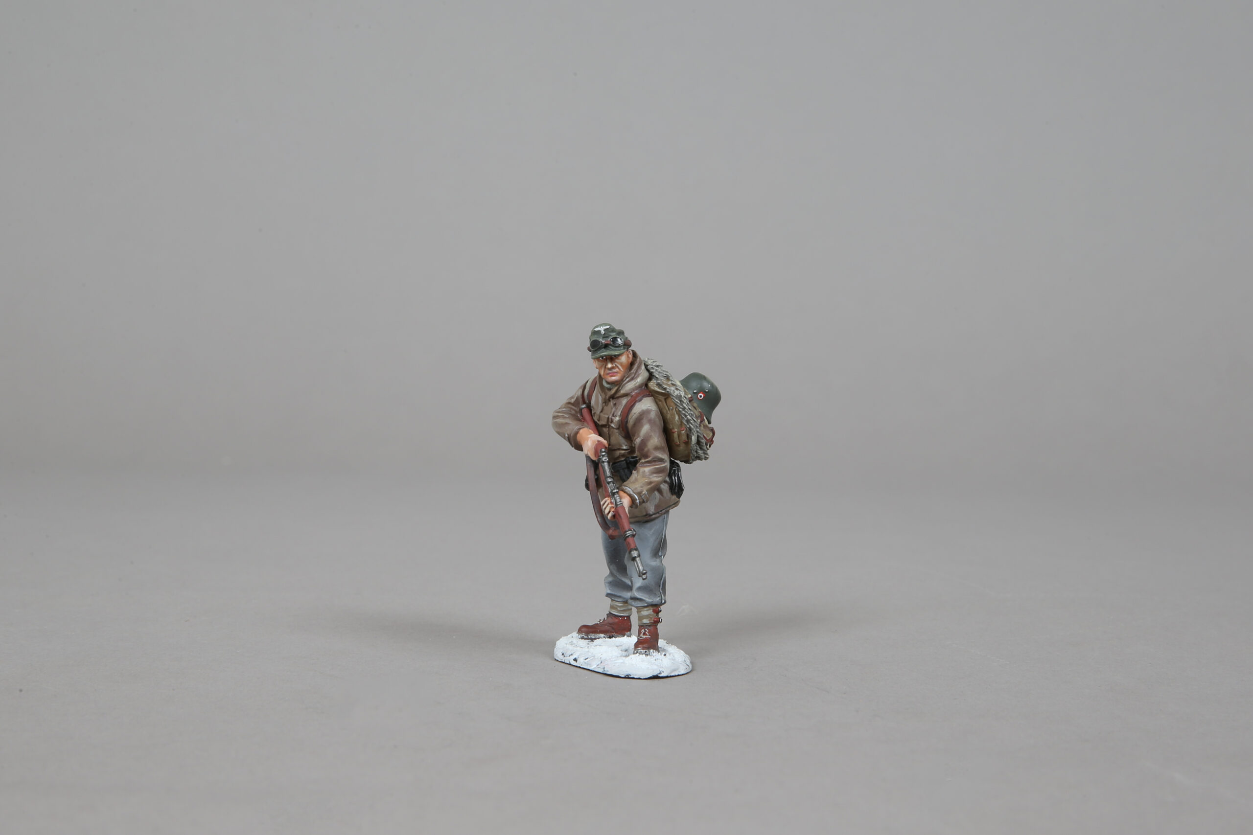 SS184B Rifleman at the Ready