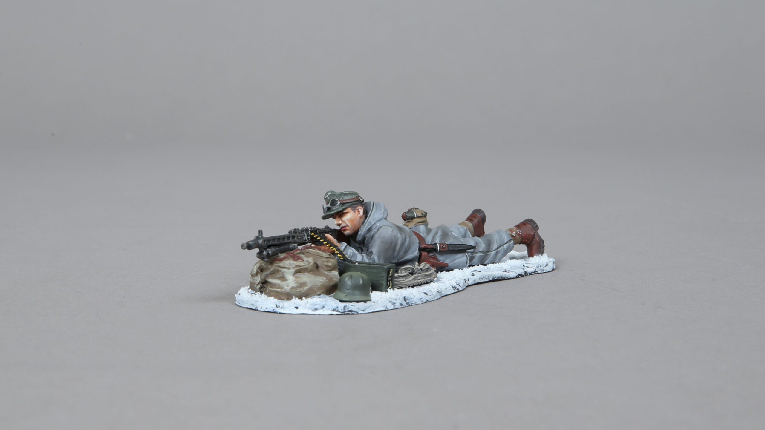 SS182B Winter MG Gunner #1