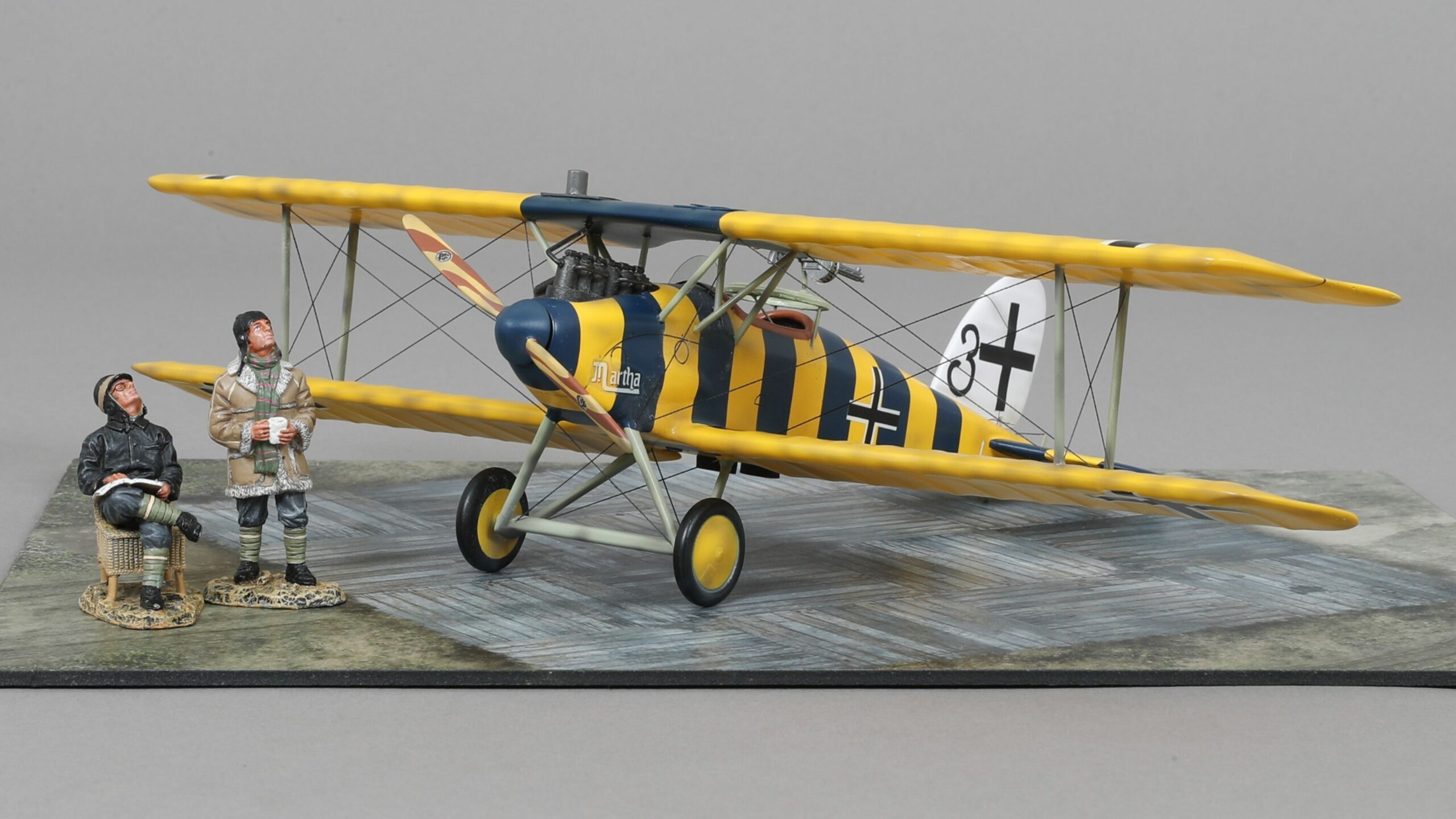 WOW702 Halberstadt CL-II 'Yellow & Blue'