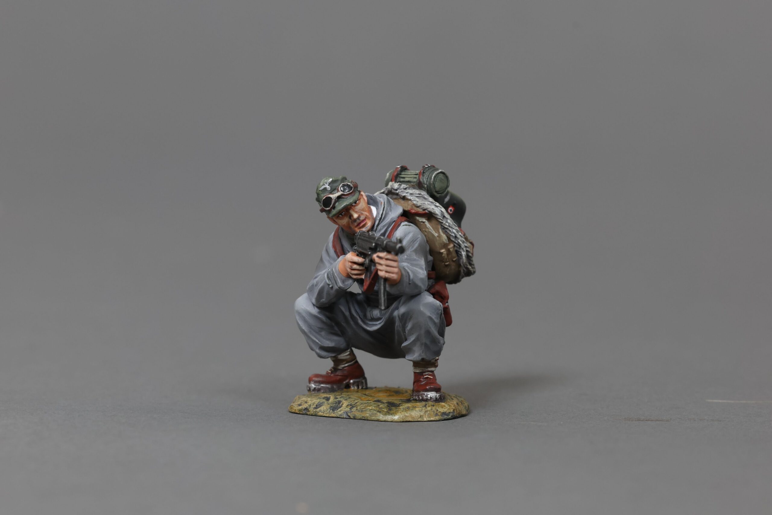 SS190A Squatting Firing