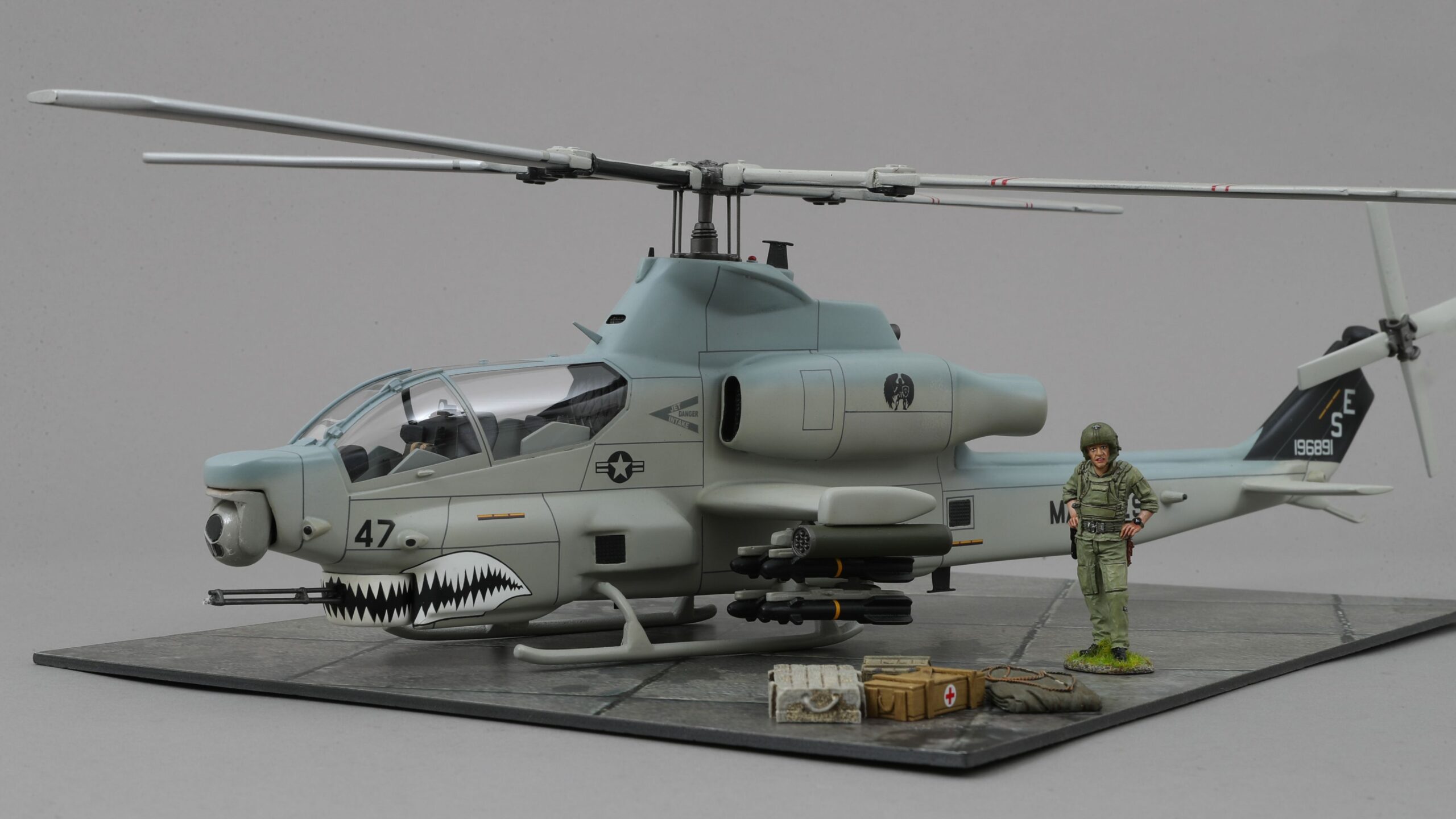 c2027039-2f11-d398-940c-6f8ee8616e35