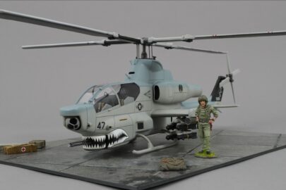 WOW633 USMC AH-1Z Viper