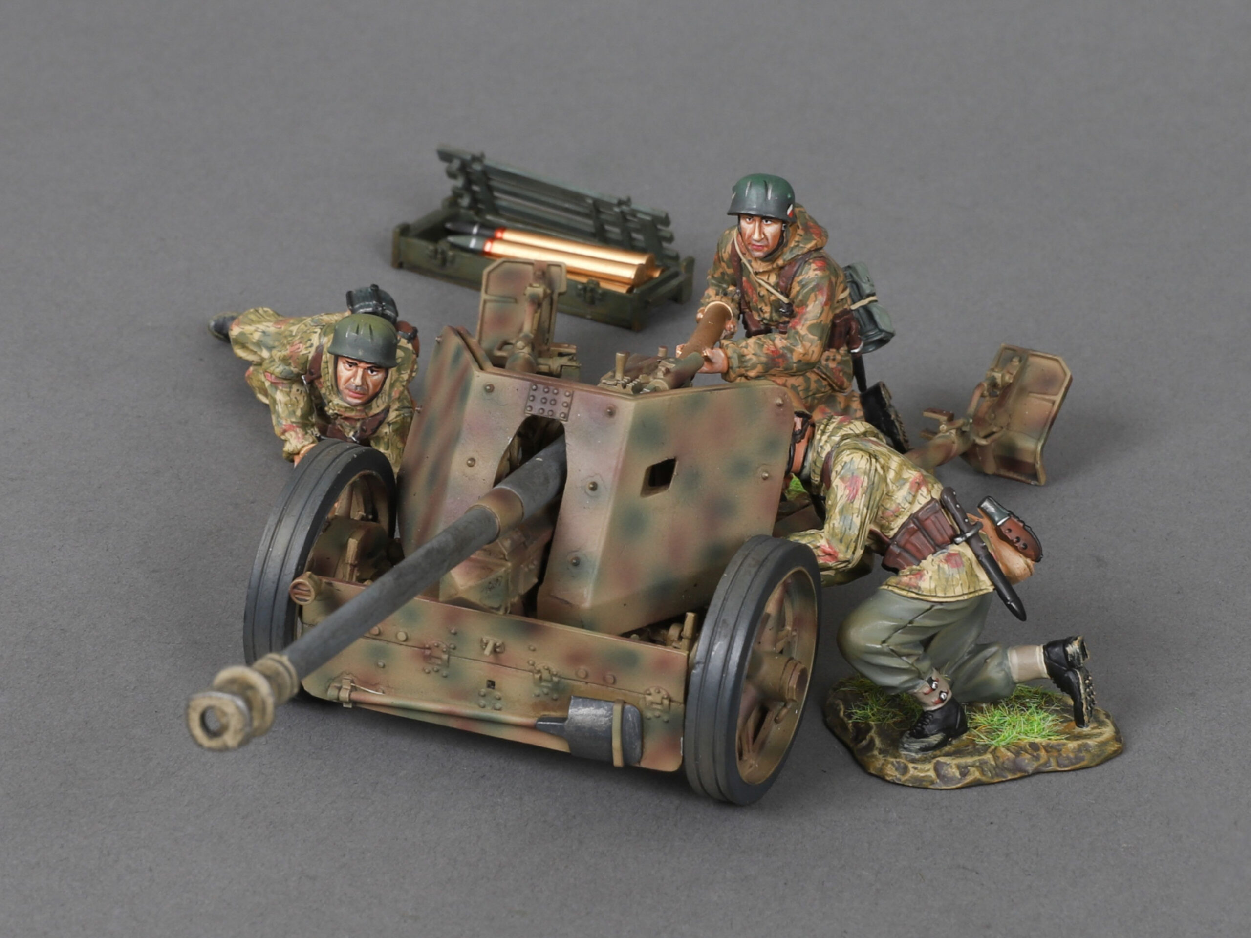 ACCPACK095. Pak 40 Gun 75mm Anti Tank Gun with Crew