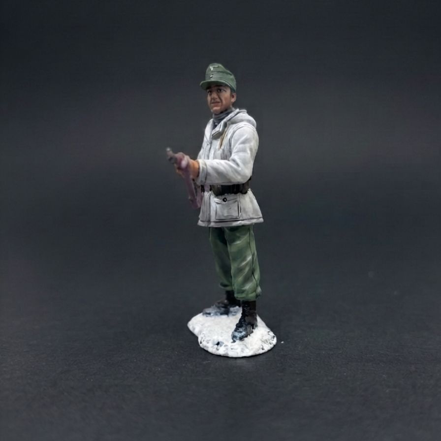 FJ048 Rifleman #1 with green trousers 2