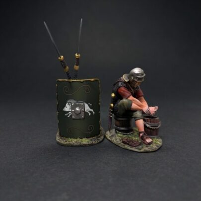 ROM201C The Washerman with Shield